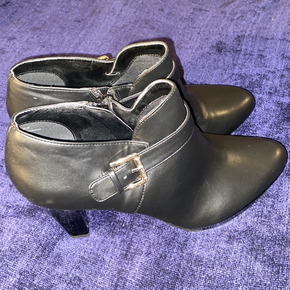 Booties - Picture 5 of 7